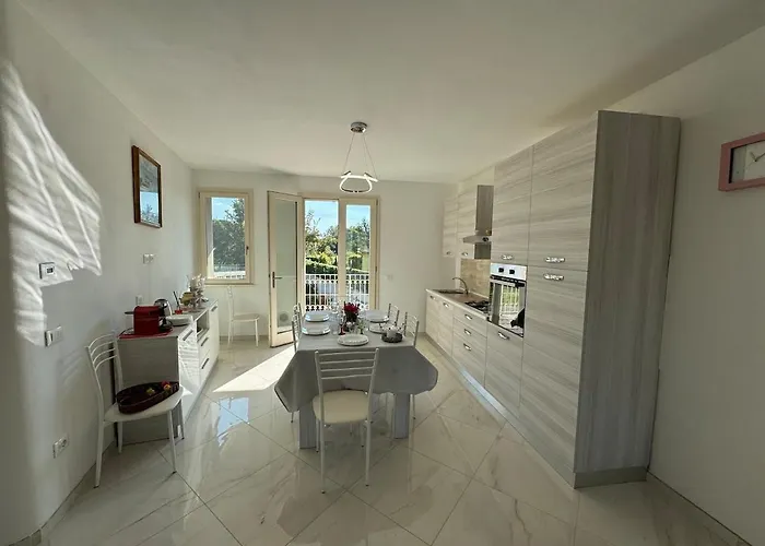 וילה Al Glicine אלטופאשיו